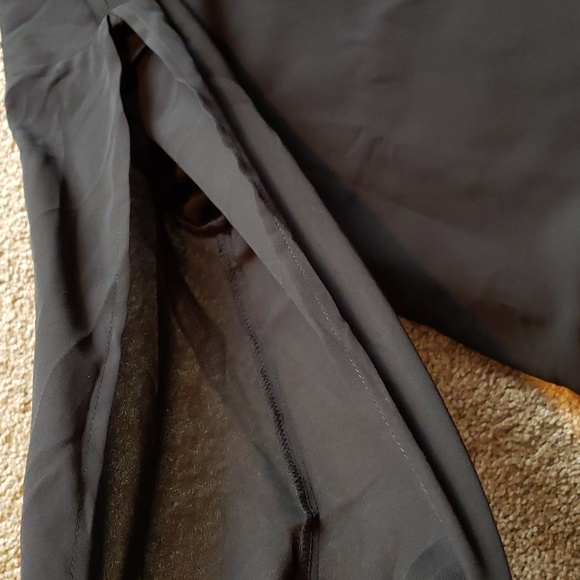 NWT Maurices cold-shoulder little black shift dress Sz M - Picture 3 of 7